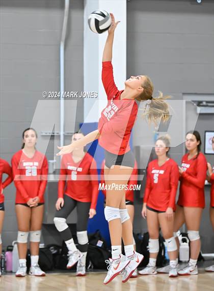 Thumbnail 1 in Mater Dei vs. Queen Creek (Nike TOC Southwest) photogallery.