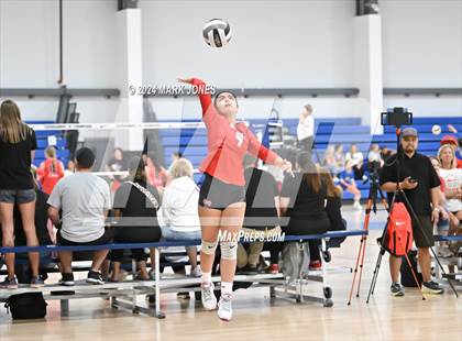 Thumbnail 2 in Mater Dei vs. Queen Creek (Nike TOC Southwest) photogallery.