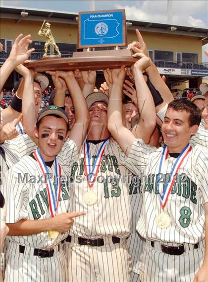 Thumbnail 3 in Riverside vs. Pine Grove (PIAA Class AA Final) photogallery.