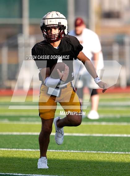 Thumbnail 3 in Fort Collins vs. Windsor (Scrimmage) photogallery.