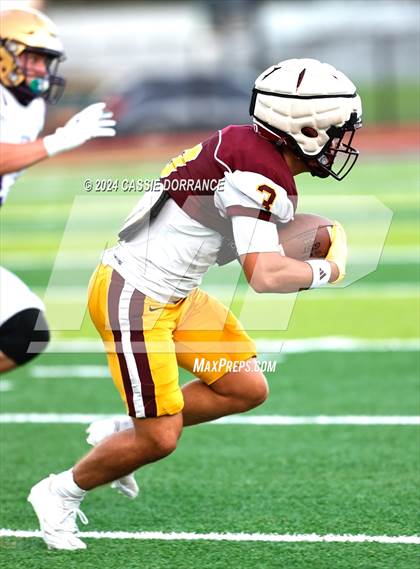 Thumbnail 3 in Fort Collins vs. Windsor (Scrimmage) photogallery.
