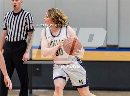 Thumbnail 2 in St. Vincent de Paul vs. Ukiah photogallery.