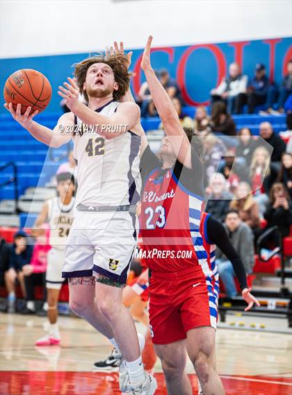 Thumbnail 2 in St. Vincent de Paul vs. Ukiah photogallery.