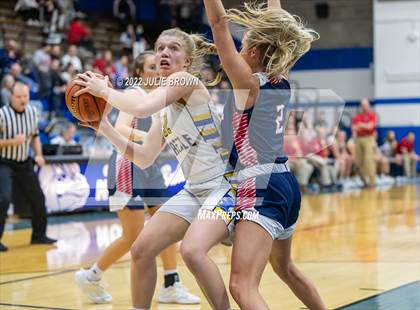Thumbnail 2 in Bedford North Lawrence vs. Castle (IHSAA 4A Regional Semifinal Playoff) photogallery.