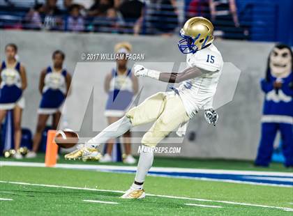 Thumbnail 2 in McEachern @ Mill Creek photogallery.