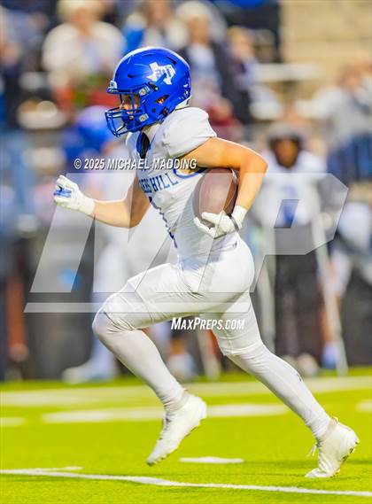 Thumbnail 2 in Port Arthur Memorial vs Barbers Hill (UIL Football 5A D1 Quarterfinal) photogallery.