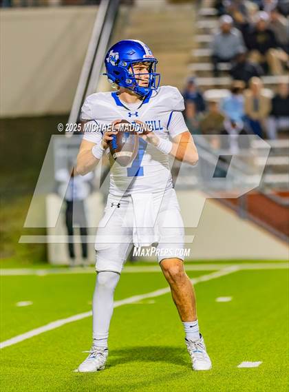 Thumbnail 1 in Port Arthur Memorial vs Barbers Hill (UIL Football 5A D1 Quarterfinal) photogallery.