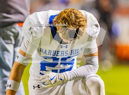 Thumbnail 3 in Port Arthur Memorial vs Barbers Hill (UIL Football 5A D1 Quarterfinal) photogallery.