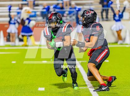 Thumbnail 2 in Port Arthur Memorial vs Barbers Hill (UIL Football 5A D1 Quarterfinal) photogallery.