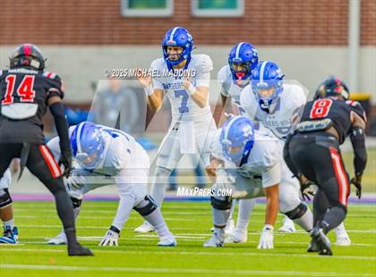 Thumbnail 2 in Port Arthur Memorial vs Barbers Hill (UIL Football 5A D1 Quarterfinal) photogallery.