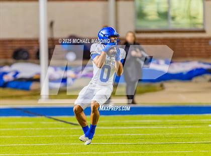 Thumbnail 1 in Port Arthur Memorial vs Barbers Hill (UIL Football 5A D1 Quarterfinal) photogallery.