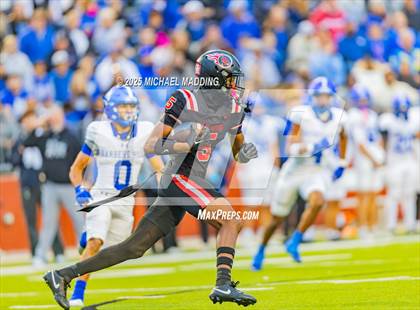 Thumbnail 2 in Port Arthur Memorial vs Barbers Hill (UIL Football 5A D1 Quarterfinal) photogallery.