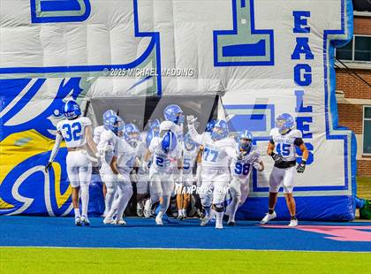 Thumbnail 3 in Port Arthur Memorial vs Barbers Hill (UIL Football 5A D1 Quarterfinal) photogallery.