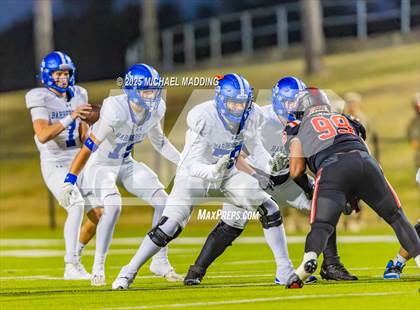 Thumbnail 2 in Port Arthur Memorial vs Barbers Hill (UIL Football 5A D1 Quarterfinal) photogallery.