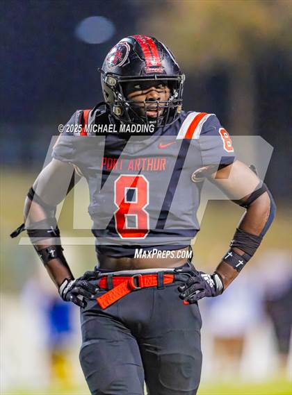 Thumbnail 3 in Port Arthur Memorial vs Barbers Hill (UIL Football 5A D1 Quarterfinal) photogallery.