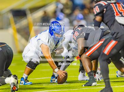 Thumbnail 3 in Port Arthur Memorial vs Barbers Hill (UIL Football 5A D1 Quarterfinal) photogallery.