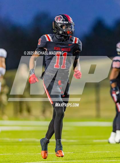Thumbnail 1 in Port Arthur Memorial vs Barbers Hill (UIL Football 5A D1 Quarterfinal) photogallery.