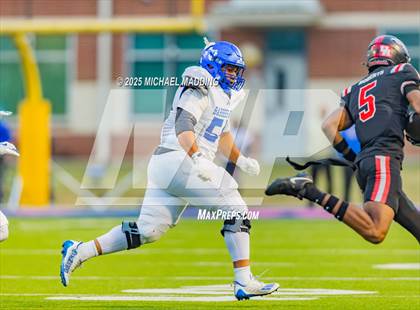 Thumbnail 1 in Port Arthur Memorial vs Barbers Hill (UIL Football 5A D1 Quarterfinal) photogallery.