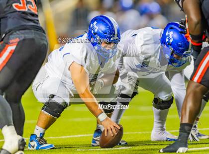 Thumbnail 2 in Port Arthur Memorial vs Barbers Hill (UIL Football 5A D1 Quarterfinal) photogallery.