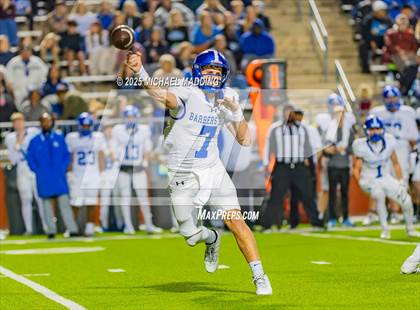 Thumbnail 2 in Port Arthur Memorial vs Barbers Hill (UIL Football 5A D1 Quarterfinal) photogallery.
