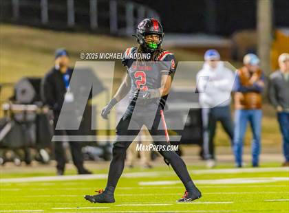 Thumbnail 2 in Port Arthur Memorial vs Barbers Hill (UIL Football 5A D1 Quarterfinal) photogallery.