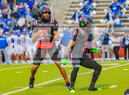 Thumbnail 1 in Port Arthur Memorial vs Barbers Hill (UIL Football 5A D1 Quarterfinal) photogallery.