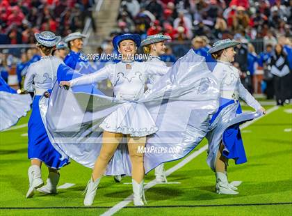 Thumbnail 1 in Port Arthur Memorial vs Barbers Hill (UIL Football 5A D1 Quarterfinal) photogallery.