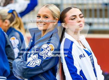 Thumbnail 2 in Port Arthur Memorial vs Barbers Hill (UIL Football 5A D1 Quarterfinal) photogallery.