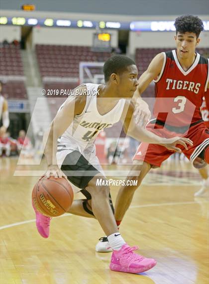 Thumbnail 1 in Moon Area vs. Archbishop Wood (PIAA 5A Championship) photogallery.