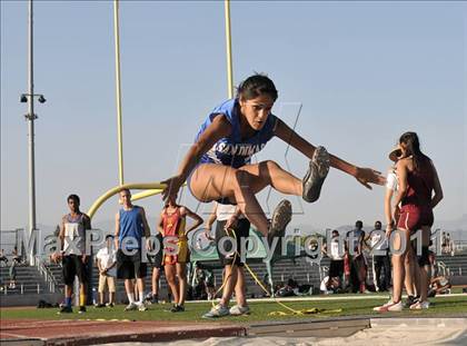 Thumbnail 3 in Valle Vista League Track Finals photogallery.