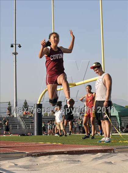 Thumbnail 2 in Valle Vista League Track Finals photogallery.