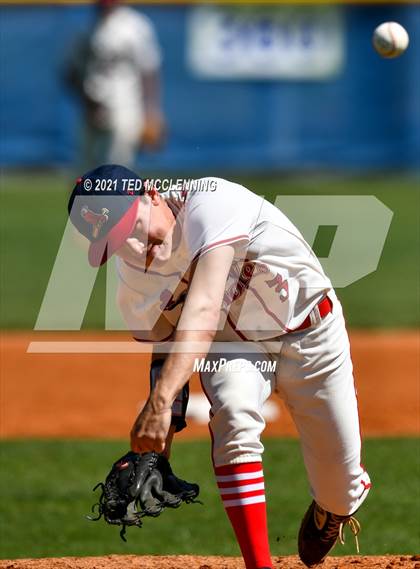Thumbnail 2 in Episcopal vs Baptist Prep (AAA 3A Regional First Round) photogallery.