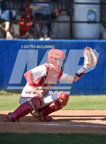 Thumbnail 2 in Episcopal vs Baptist Prep (AAA 3A Regional First Round) photogallery.