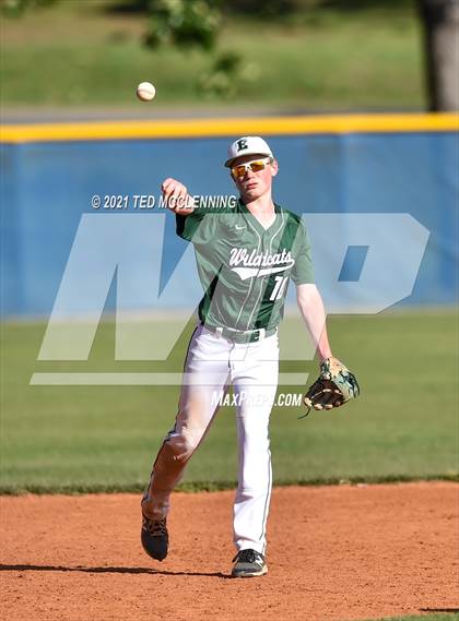 Thumbnail 1 in Episcopal vs Baptist Prep (AAA 3A Regional First Round) photogallery.