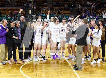 Thumbnail 2 in D'Evelyn vs. Holy Family (CHSAA 4A Championship) photogallery.