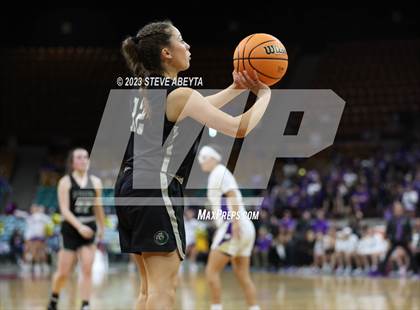 Thumbnail 3 in D'Evelyn vs. Holy Family (CHSAA 4A Championship) photogallery.
