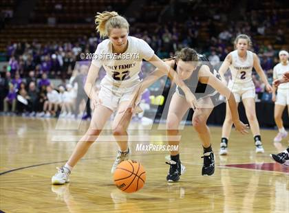 Thumbnail 1 in D'Evelyn vs. Holy Family (CHSAA 4A Championship) photogallery.