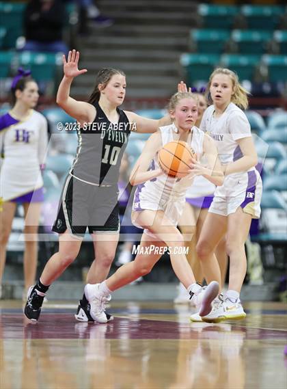 Thumbnail 2 in D'Evelyn vs. Holy Family (CHSAA 4A Championship) photogallery.