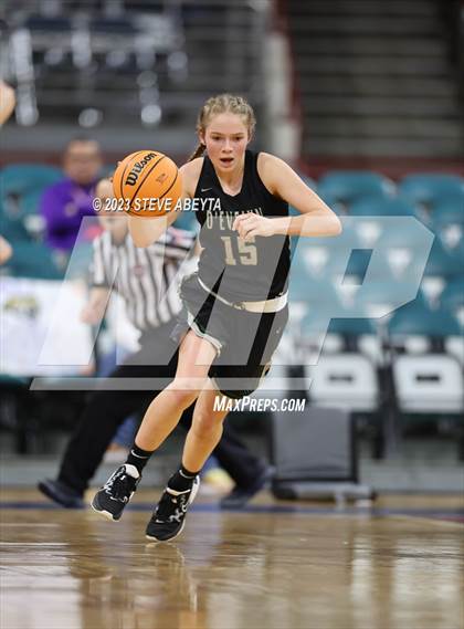 Thumbnail 3 in D'Evelyn vs. Holy Family (CHSAA 4A Championship) photogallery.