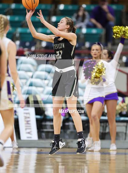 Thumbnail 1 in D'Evelyn vs. Holy Family (CHSAA 4A Championship) photogallery.