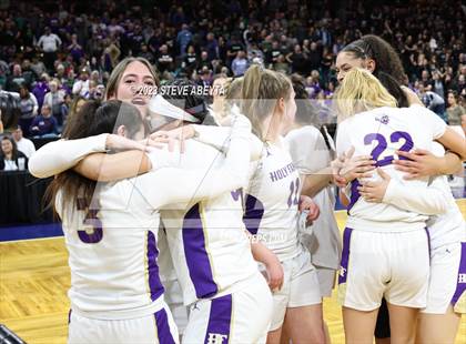 Thumbnail 3 in D'Evelyn vs. Holy Family (CHSAA 4A Championship) photogallery.