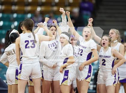 Thumbnail 1 in D'Evelyn vs. Holy Family (CHSAA 4A Championship) photogallery.