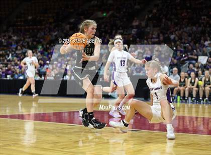 Thumbnail 2 in D'Evelyn vs. Holy Family (CHSAA 4A Championship) photogallery.