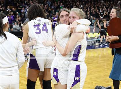 Thumbnail 1 in D'Evelyn vs. Holy Family (CHSAA 4A Championship) photogallery.