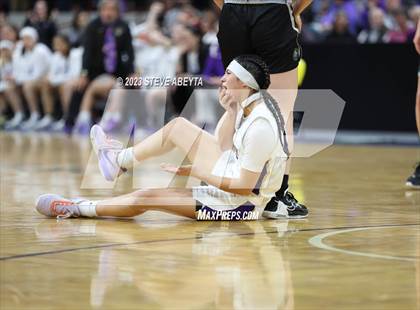 Thumbnail 2 in D'Evelyn vs. Holy Family (CHSAA 4A Championship) photogallery.