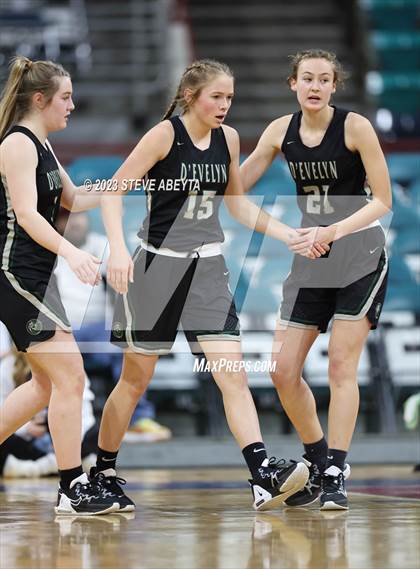 Thumbnail 1 in D'Evelyn vs. Holy Family (CHSAA 4A Championship) photogallery.