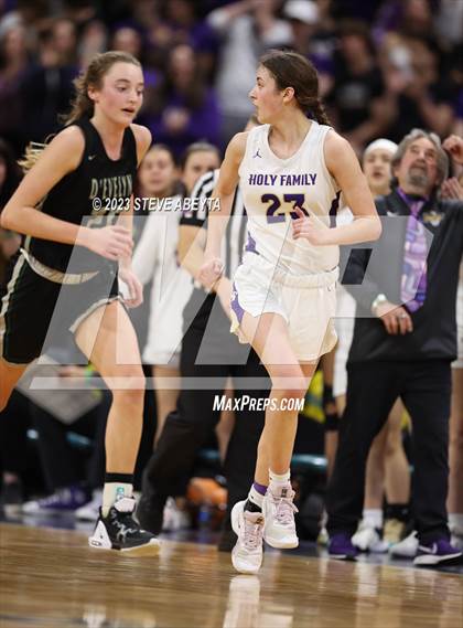 Thumbnail 3 in D'Evelyn vs. Holy Family (CHSAA 4A Championship) photogallery.