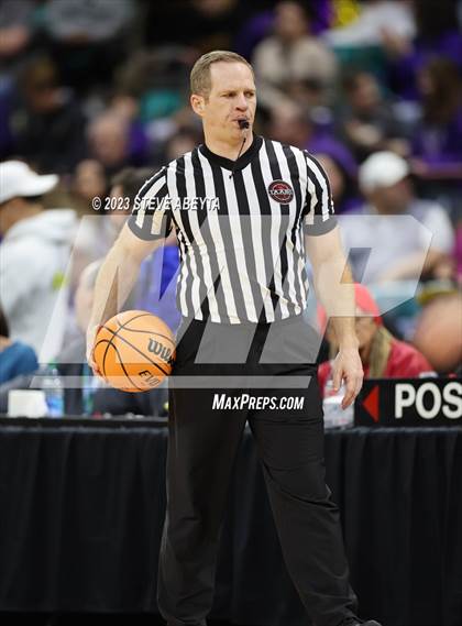 Thumbnail 1 in D'Evelyn vs. Holy Family (CHSAA 4A Championship) photogallery.