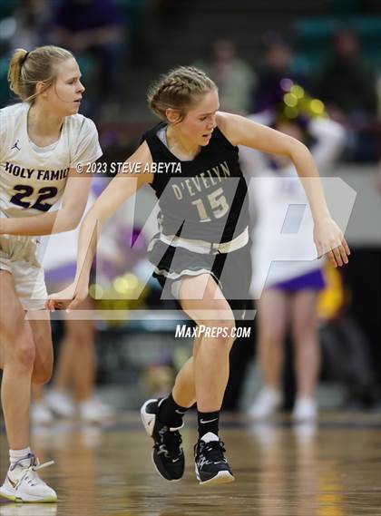 Thumbnail 1 in D'Evelyn vs. Holy Family (CHSAA 4A Championship) photogallery.