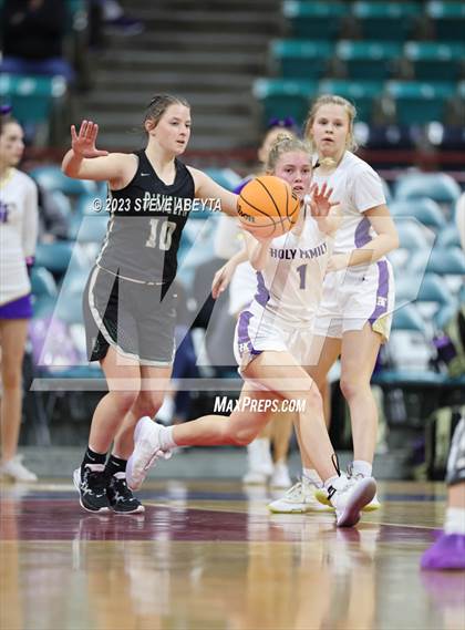 Thumbnail 3 in D'Evelyn vs. Holy Family (CHSAA 4A Championship) photogallery.